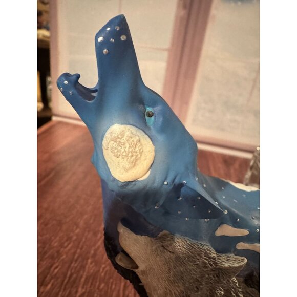 Set of 2 Retired Westland Giftware "Call of the Wolf" Resin Figurines (2008/2009 - Picture 15 of 15